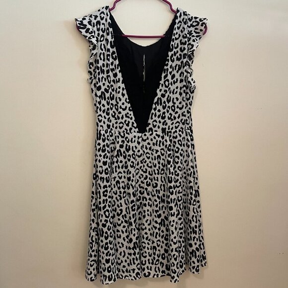 Leopard Cheetah Print Ruffle Short Sleeve Lace Open Back Dress Black White M - Picture 3 of 4